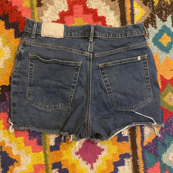 EUC Everlane Way High Denim Short — size 29 - Picture 3 of 4